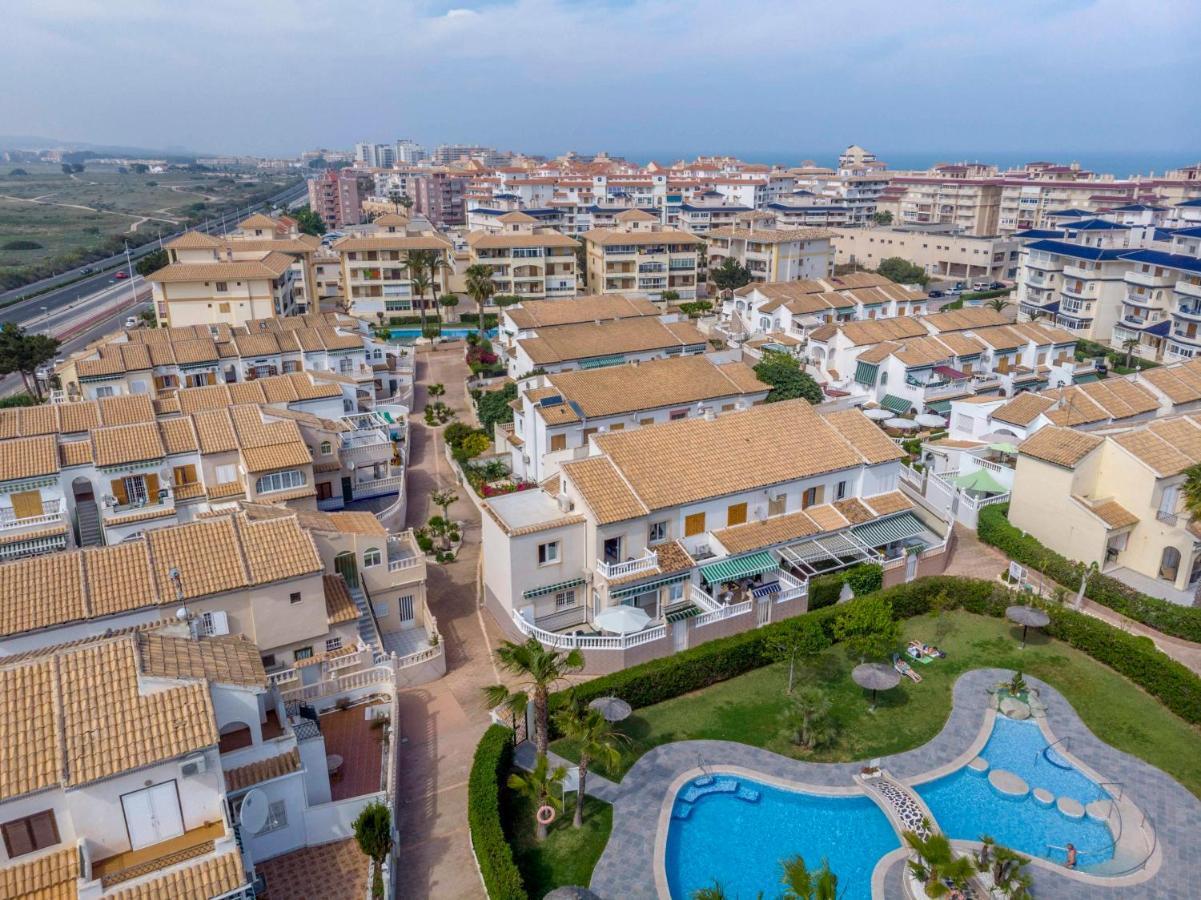 Villa-Capricho Playa - Caprice Villa Beach Ла Мата Екстериор снимка