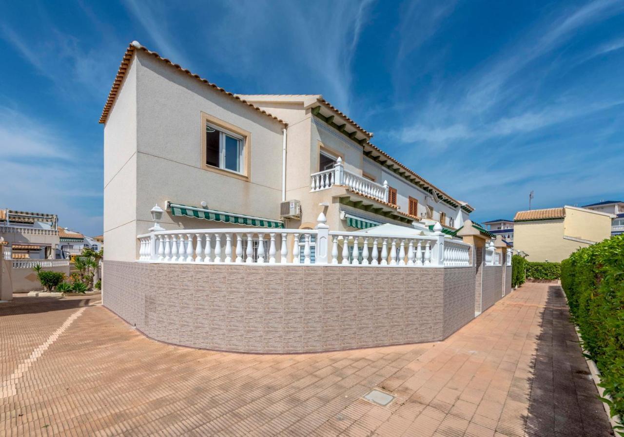 Villa-Capricho Playa - Caprice Villa Beach Ла Мата Екстериор снимка